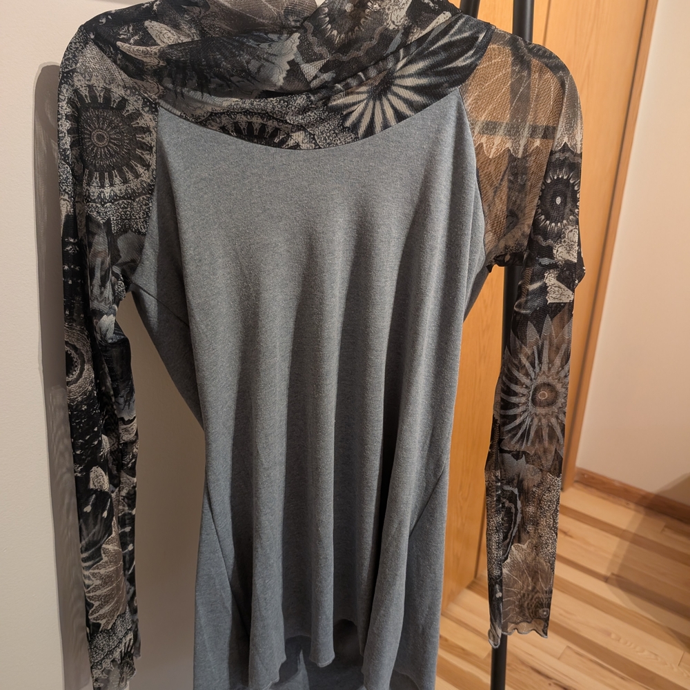 Asymmetrical Raglan Gray Silver Blouse